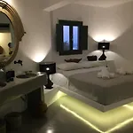 Santolia Art Appart hôtel 4*