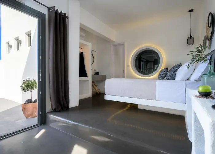 Apart-hotel Santolia Art 4*