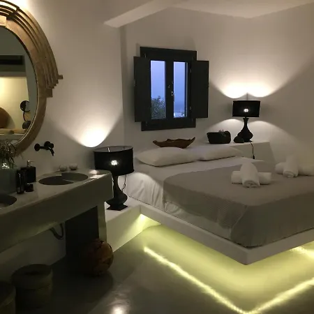 Santolia Art Aparthotel 4*