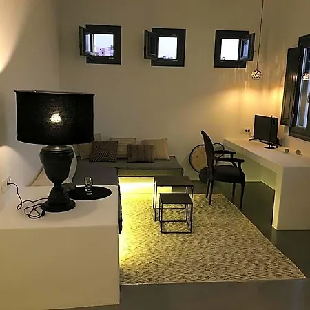Santolia Art شقة فندقية