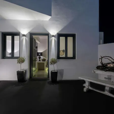 Santolia Art Aparthotel Oia