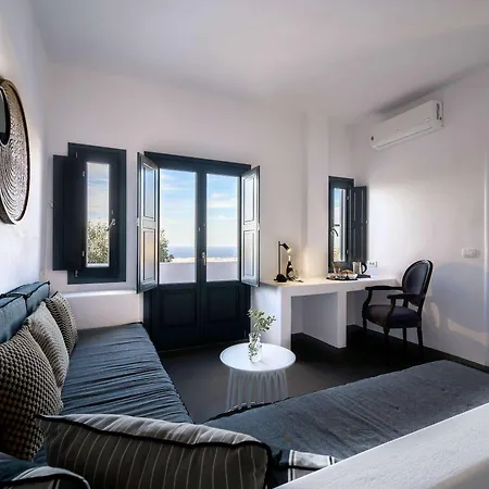 Santolia Art Aparthotel 4*