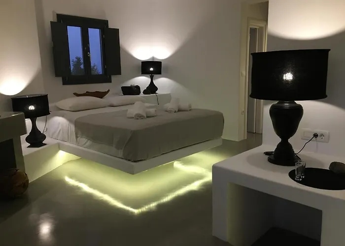 Santolia Art Aparthotel 4*